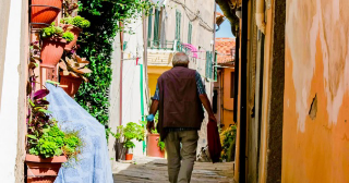 Abruzzo - Analisi Openpolis: una famiglia su dieci non raggiunge il tenore medio